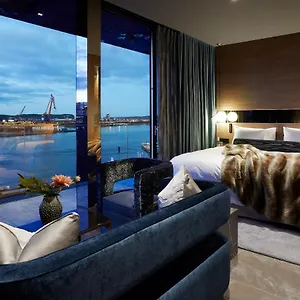 https://riverton.gothenburg-hotel.com