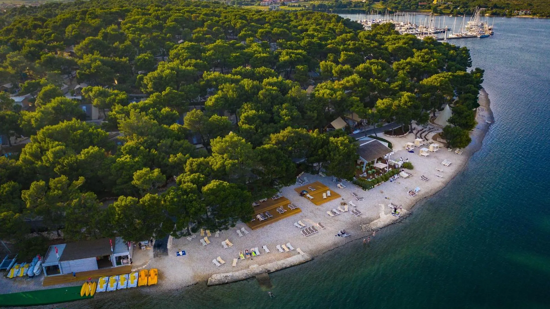 Holiday park Arena One 99 Glamping Hotel Pula