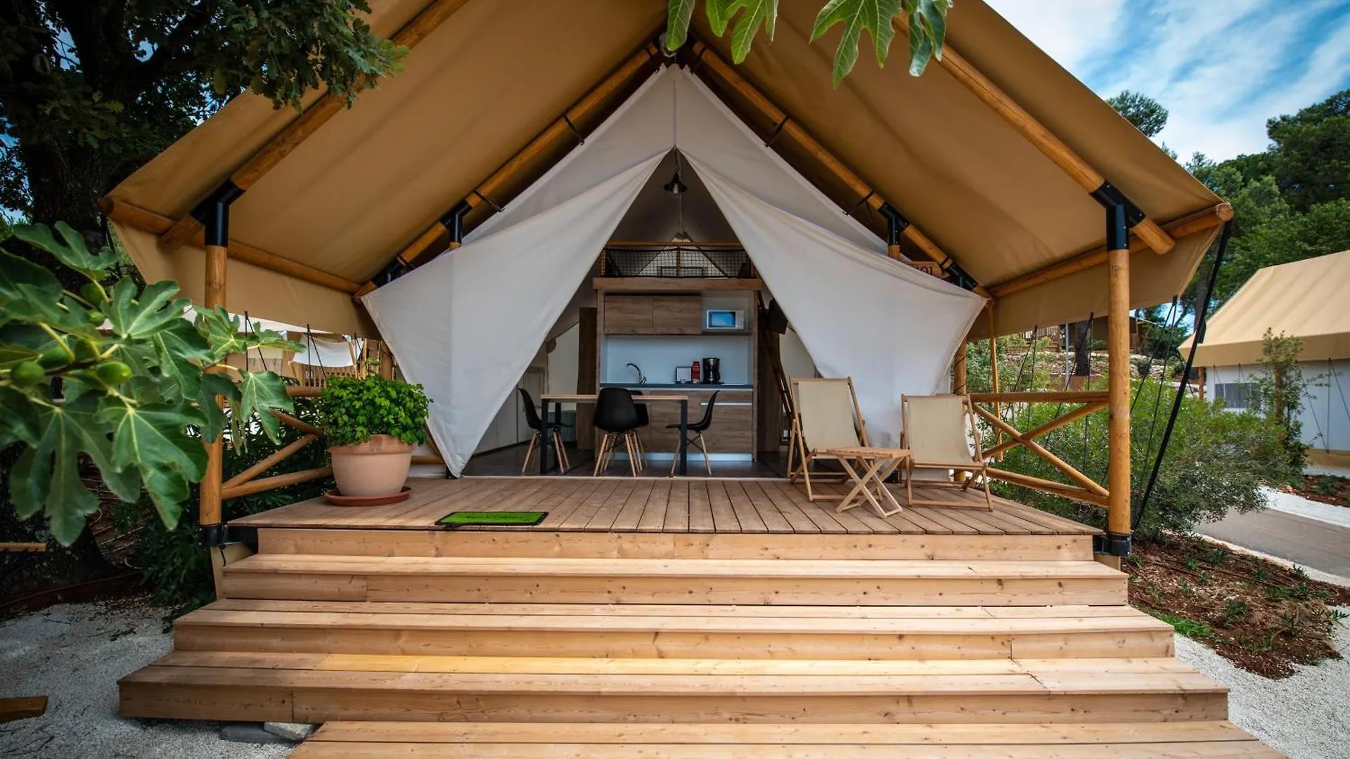 **** Holiday park Arena One 99 Glamping Hotel Pula Croatia